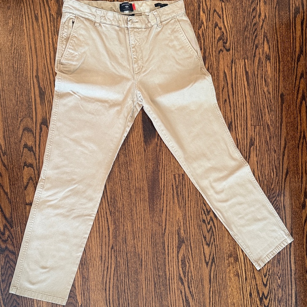 Dockers Men's Khaki Chinos (slim fit)